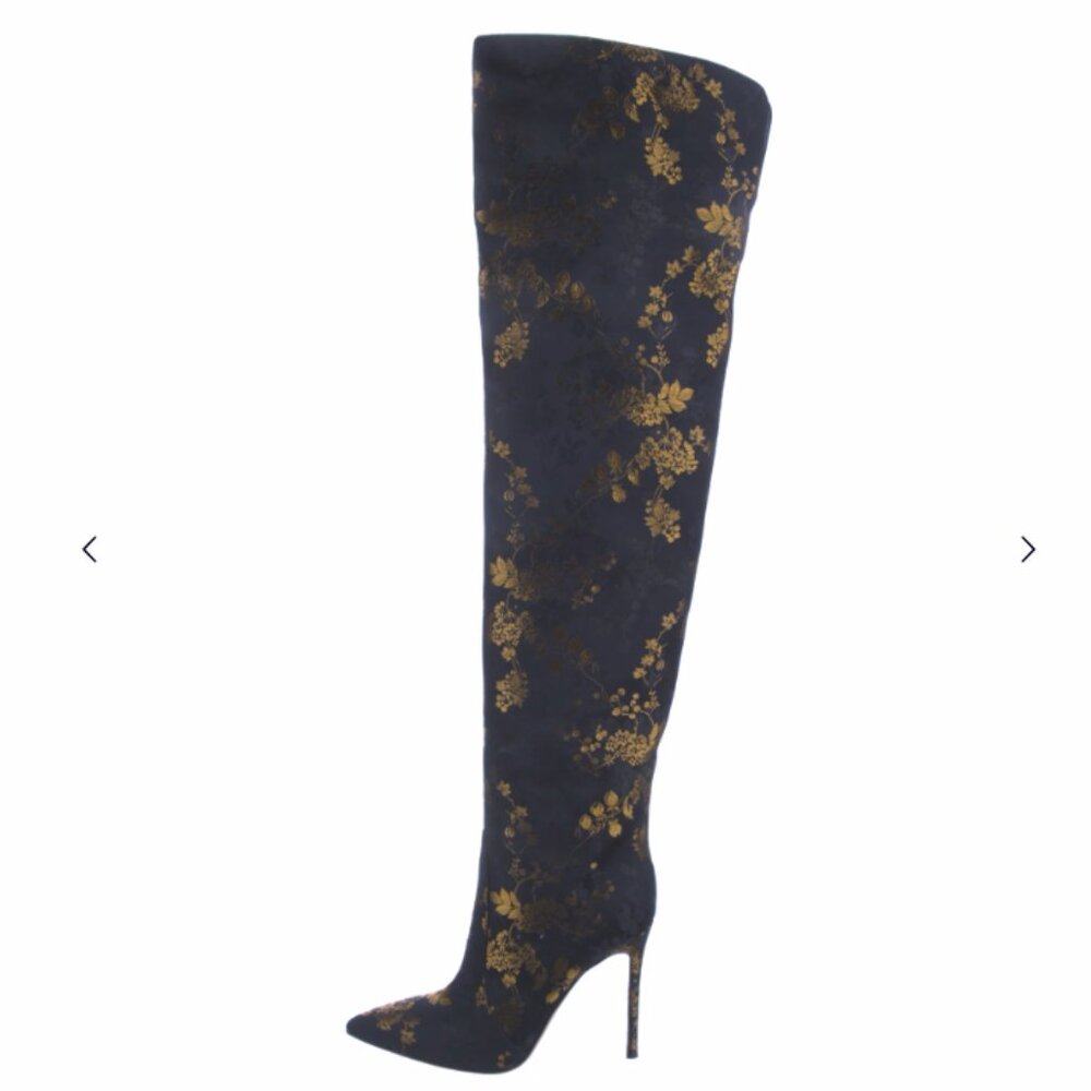 Gianvito Rossi, Over The Knee boots.